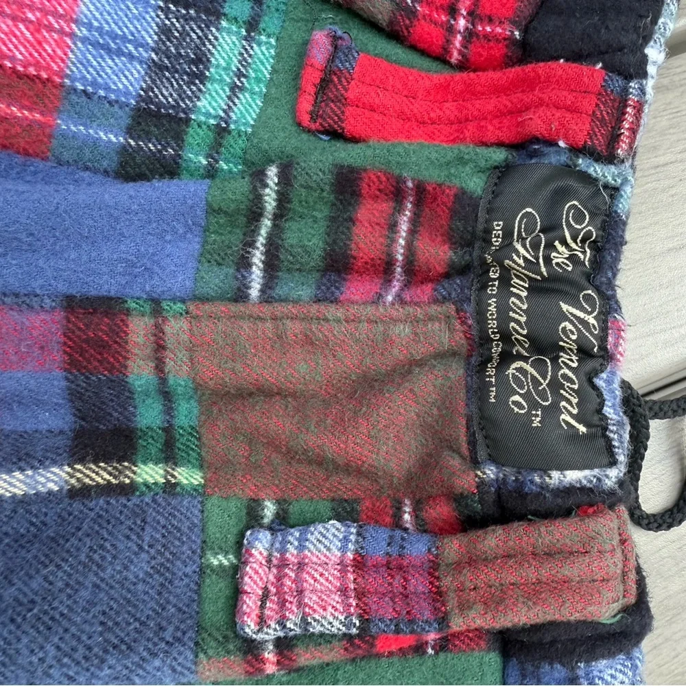 The Vermont Co Plaid Flannel Pants in Red, Green, Blue & White. Size S - Picture 4 of 8